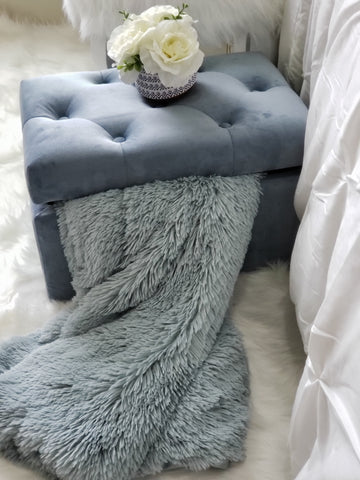 Bebe 50 x 60 inches shaggy throw - teal