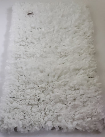 White woven ruffle shaggy rug 27 x 48 inches